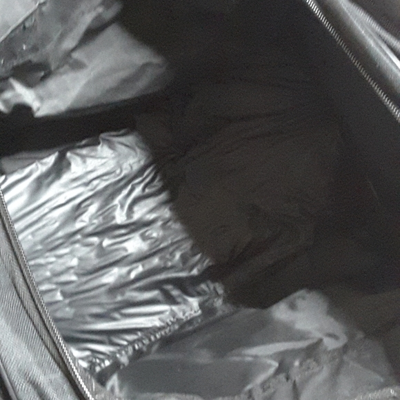 3/$30 NRA small black and gold travel duffel bag - Picture 5 of 5